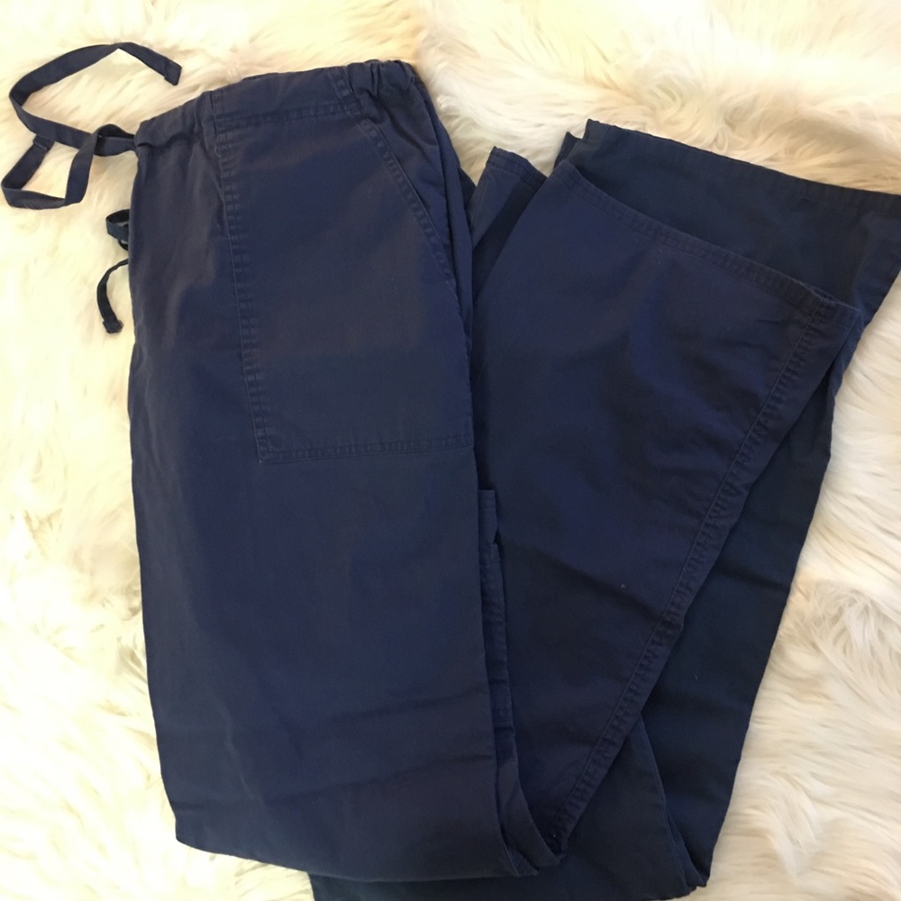 Lot (5) medium tall Cherokee premium scrubs navy